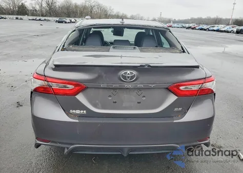2020 Toyota Camry Se z USA, uszkodzony, nr VIN 4T1G11AK6LU342353